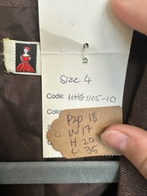 Load image into Gallery viewer, NWT Tea Designs by Michelle N. Vintage Geometric Print Blazer Coat - Size 4
