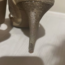 Load image into Gallery viewer, Gold Sparkle Slide Heels