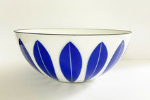 Load image into Gallery viewer, Cathrine Holm MCM Large White & Blue Lotus Mixing Bowl 11"