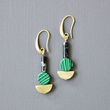 Load image into Gallery viewer, JLTE19 malachite and black earrings
