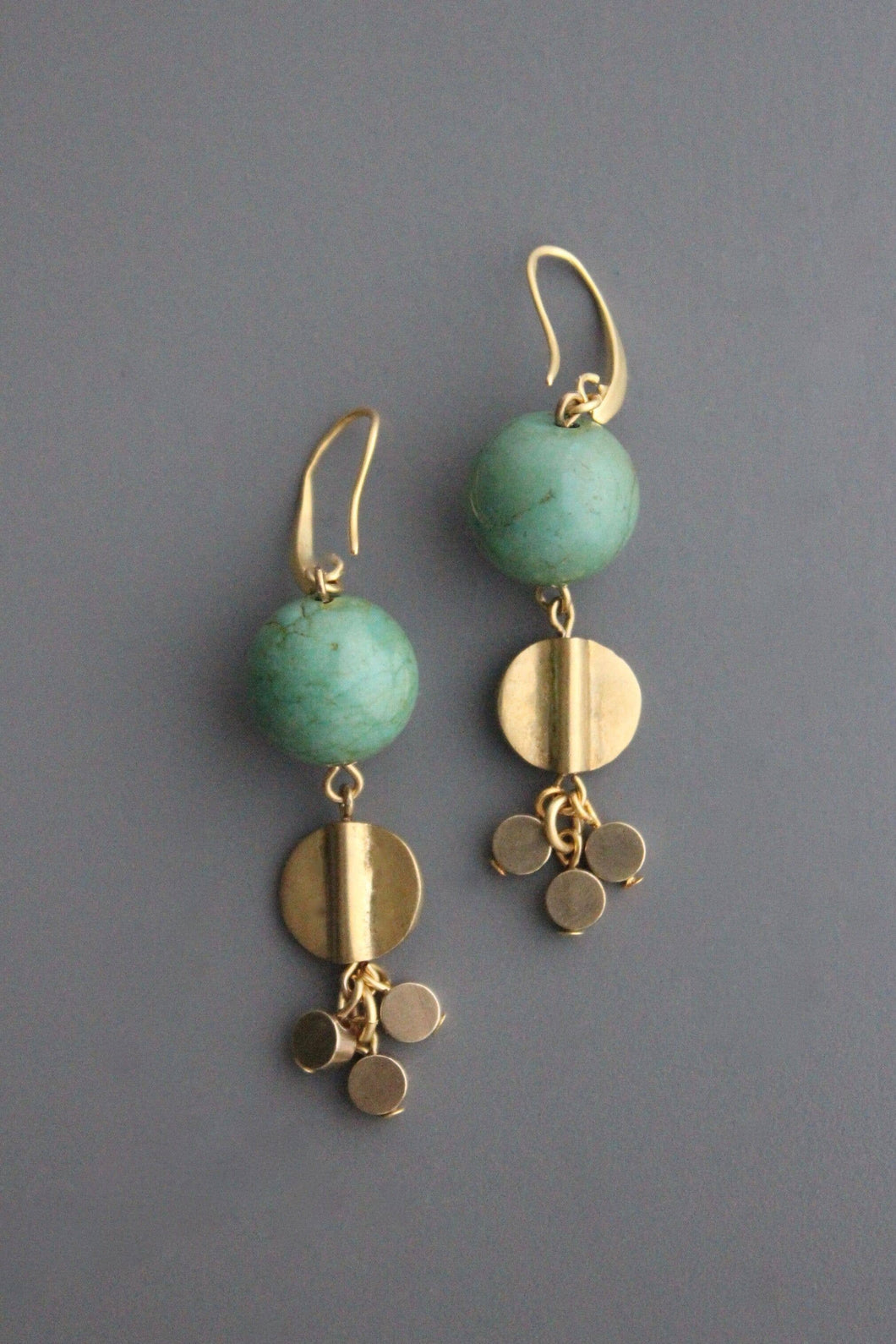 VRDE18 Green turquoise and brass earrings