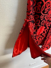 Load image into Gallery viewer, Traditional Chinese Brocade Vest - Red &amp; Black - Size XXXL (Fits Approx. 16-18)
