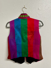 Load image into Gallery viewer, Pink patterned Tapp New York One of a Kind Print Vest - Medium
