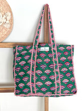 Load image into Gallery viewer, Reversible Green and Pink Quilted Block Printed Beach Bag
