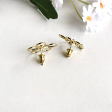 Load image into Gallery viewer, Matte Gold Wire Flower Studs
