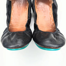 Load image into Gallery viewer, Black Leather Tieks - Size 8
