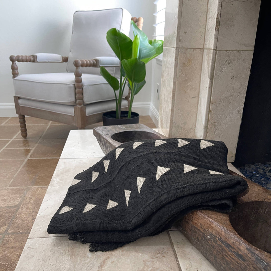 Black + Ivory Triangles Mudcloth Blanket