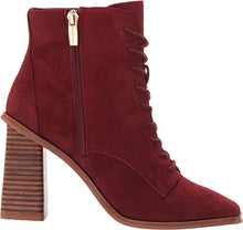 Load image into Gallery viewer, Vince Camuto &quot;Dreveri&quot; Lace Up Ankle Boot- 7
