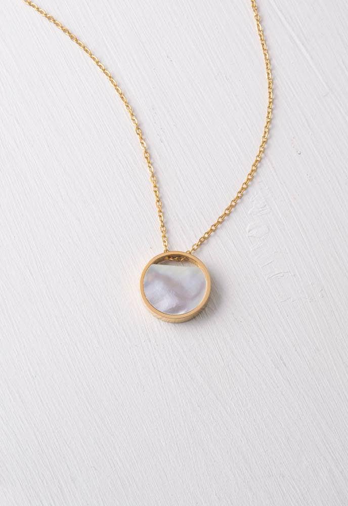 Iris Mother-of-Pearl Necklace