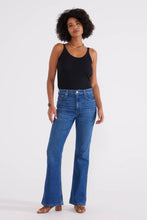 Load image into Gallery viewer, Ética Dark Wash Modern Flare Jeans
