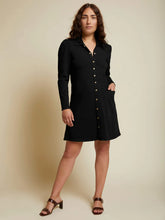 Load image into Gallery viewer, Brooks Retro Snap Front Long Sleeve Dress- Black
