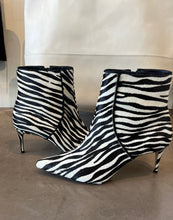Load image into Gallery viewer, Schultz Calfhair Zebra Helled Booties - 9.5
