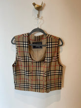 Load image into Gallery viewer, Vintage Burberry Plaid Vest - Size 10
