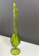 Load image into Gallery viewer, Viking Green Six Petal Swung Bud Vase
