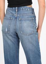 Load image into Gallery viewer, Sustainable Hight Rise Straight Crop Jeans
