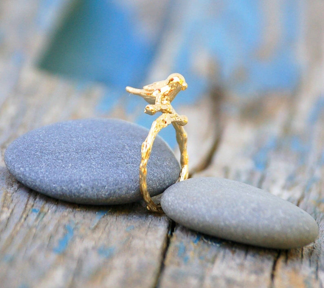 Gold Adjustable Perched Bird Ring