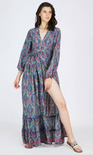 Load image into Gallery viewer, Valentina Long Sleeves Maxi Dress
