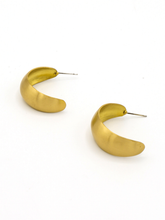 Load image into Gallery viewer, Brass Vintage Rounded Hoops
