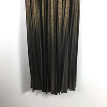 Load image into Gallery viewer, Donna Morgan Green Metallic Pleated Maxi - Size 0
