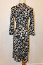 Load image into Gallery viewer, Diane von Furstenberg Julian Silk Wrap Dress - Small
