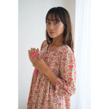 Load image into Gallery viewer, Eden Block Printed Dress - Pink
