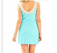 Load image into Gallery viewer, Lilly Pulitzer Turquoise Sheath Gold Detail - 4
