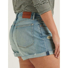 Load image into Gallery viewer, Lucky Brand Boyfriend Shorts - 26
