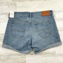 Load image into Gallery viewer, Lucky Brand Boyfriend Shorts - 26
