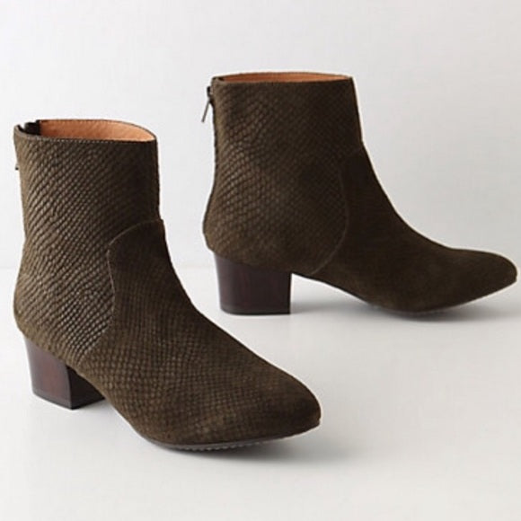 Olive Schuler & Sons Anthropologie Booties - 9
