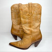 Load image into Gallery viewer, Charlie 1 Horse Tan Mid Calf Boots - 9.5
