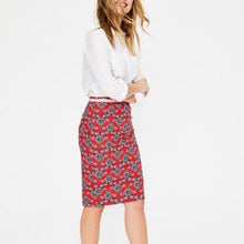 Load image into Gallery viewer, Boden Bouquet Print Pencil Skirt - 4
