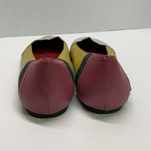 Load image into Gallery viewer, Thrifted Jeffrey Campbell Pencil Flats - Size 7
