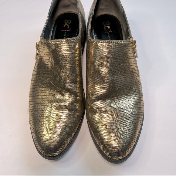 BC Vegan Gold and Black Loafers - Size 8.5