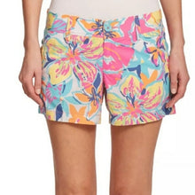 Load image into Gallery viewer, Lilly Pulitzer The Callahan Short Floral - Size 4
