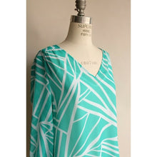 Load image into Gallery viewer, Banana Republic Sheer 3/4 Turquoise Top - Large
