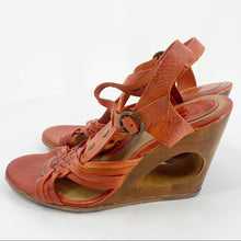 Load image into Gallery viewer, Frye Orange Gabriella Wood Cut Out Wedges - 10
