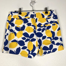 Load image into Gallery viewer, Loft Lemon Shorts - Size 6
