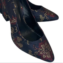 Load image into Gallery viewer, Antonio Melani Brocade Pumps - 9.5
