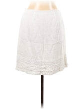Load image into Gallery viewer, White Linen Tommy Bahama  Skirt - Size 6
